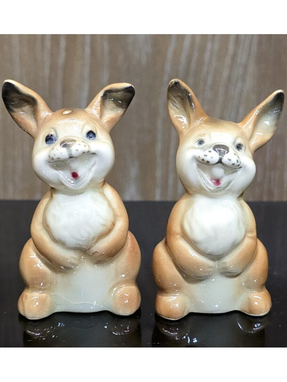 Laughing Bunny Rabbit Salt Pepper Shakers Kitschy Vintage